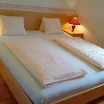 Kraker Aparthotel Presseggersee