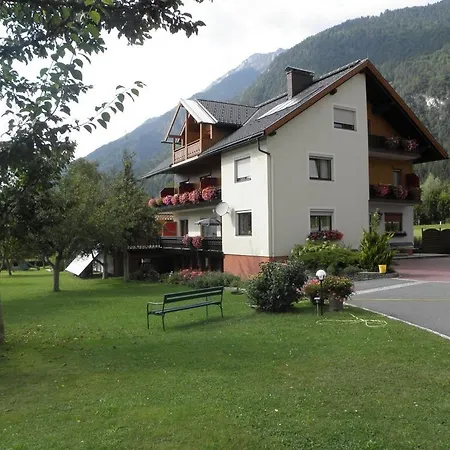 Kraker 아파트호텔